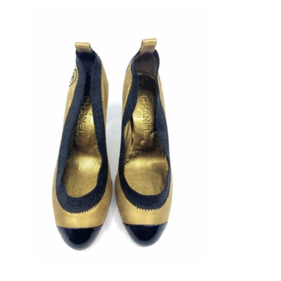 Authentic Chanel Gold Pumps Size 39 - Picture 1 of 6